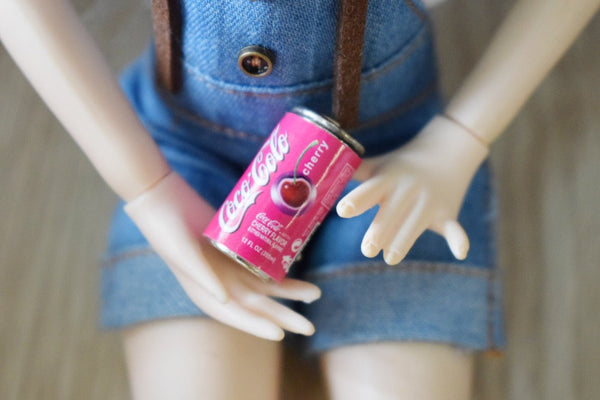Dollhouse Miniature Coca Cola Cans (6 pcs) 1:12 scale