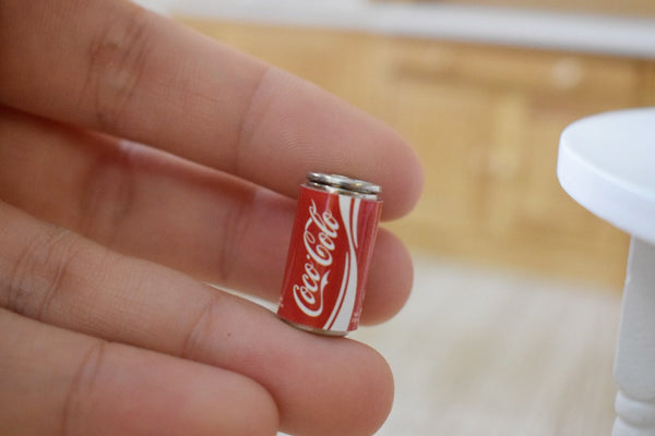 1:12 scale Dollhouse Miniature Coca Cola Cans (6 pcs)