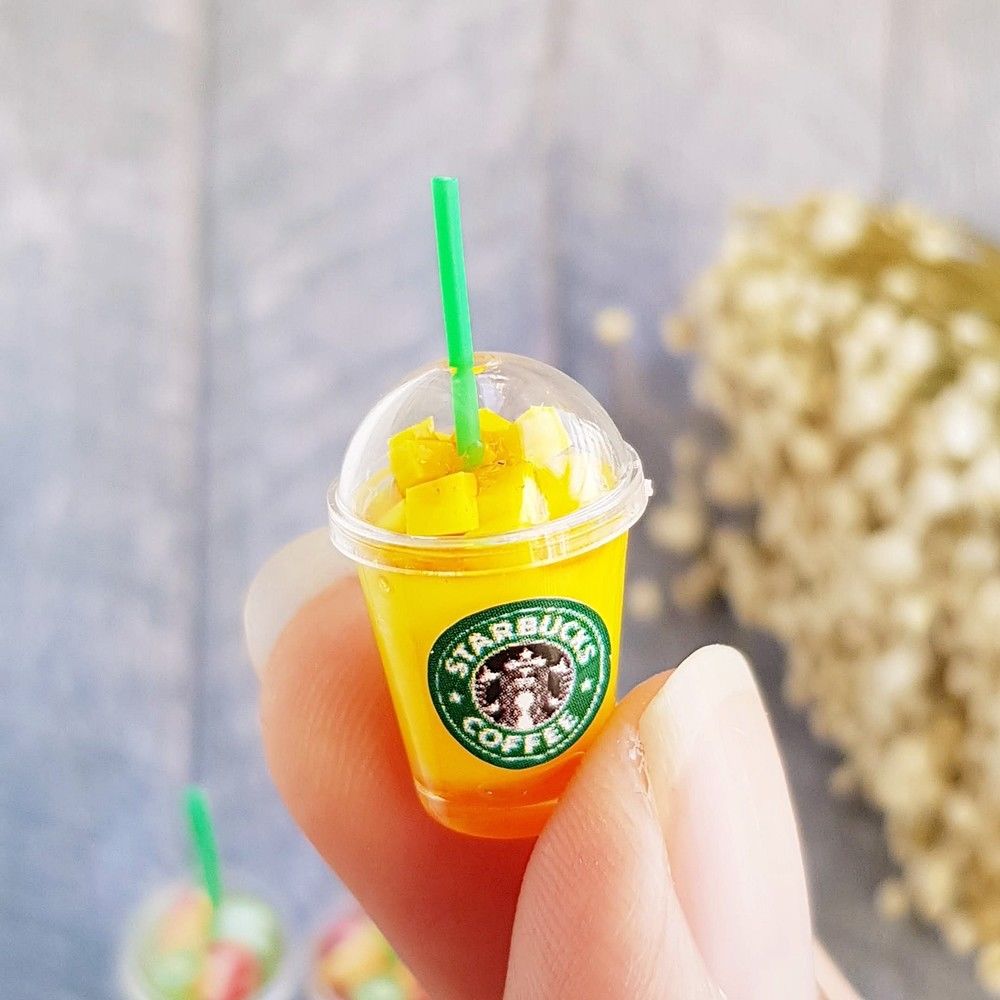 4x Dollhouse Miniature Starbucks Mixed Cups