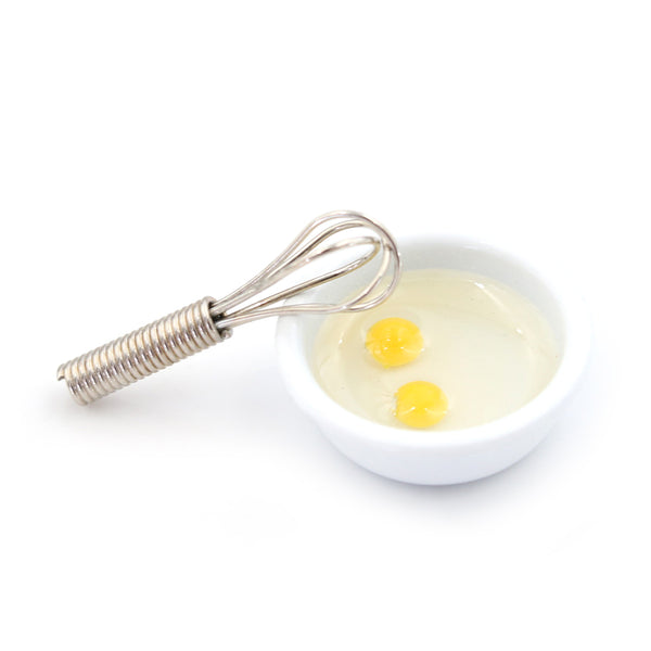 Dollhouse Miniature Cracked Eggs in Bowl with Whisk 1:12 scale