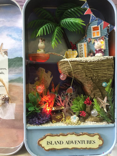 Island Adventures Miniature DIY Theatre Box