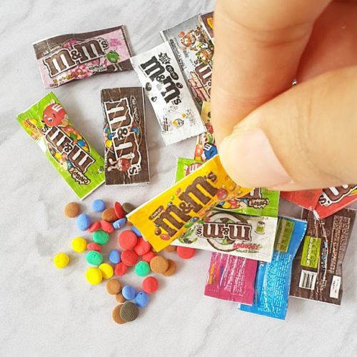 10x Miniature M&M's – Tiny Must Haves